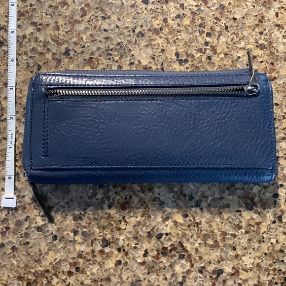 Matt & Nat Wallet - Picture 4 of 6